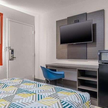 Home 6 Motel Τοπέκα Εξωτερικό φωτογραφία