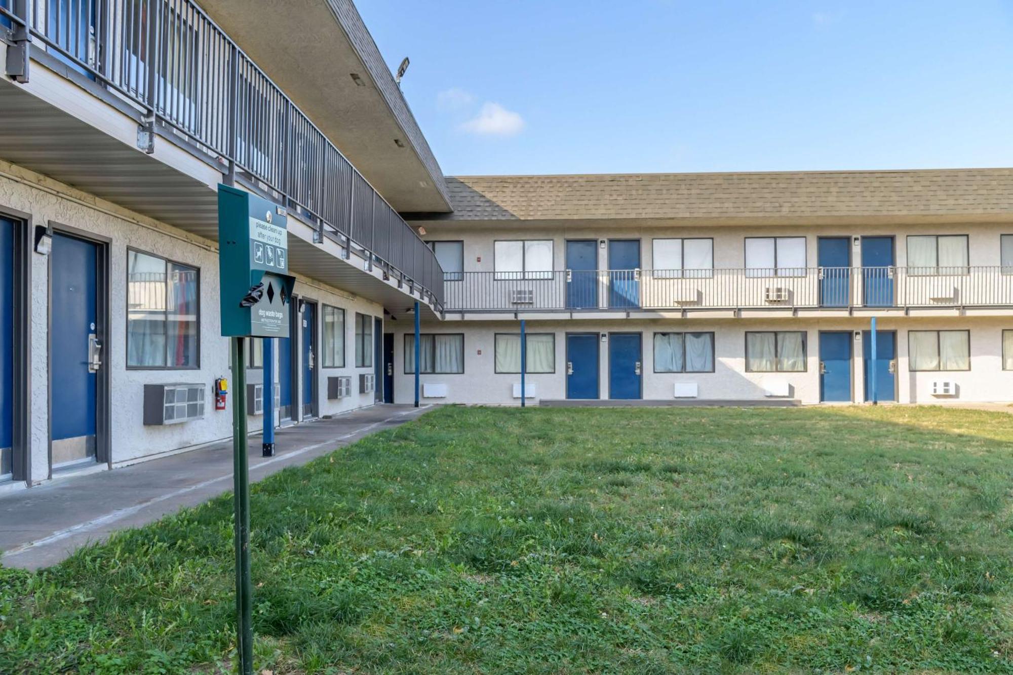 Home 6 Motel Τοπέκα Εξωτερικό φωτογραφία