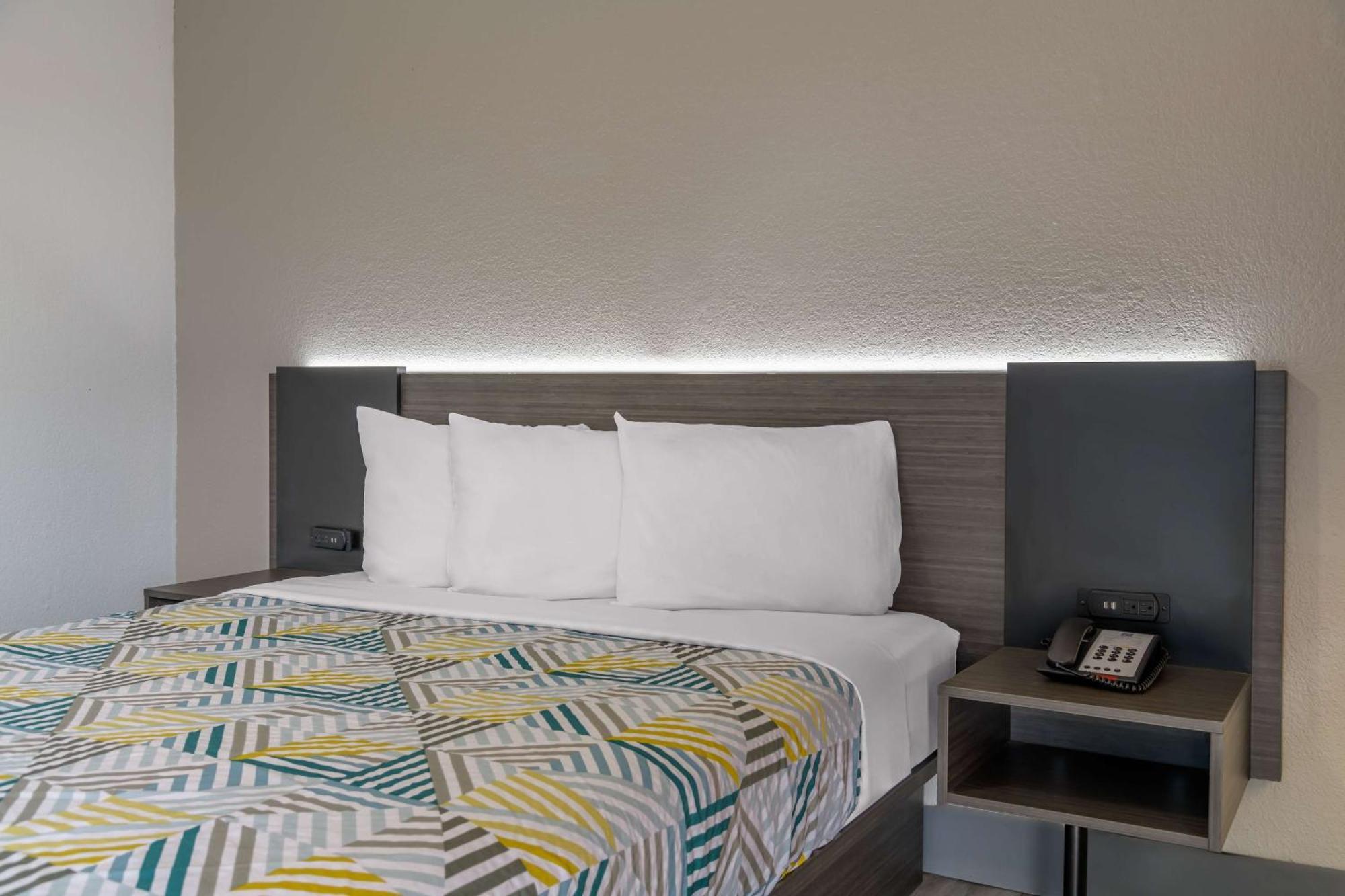 Home 6 Motel Τοπέκα Εξωτερικό φωτογραφία