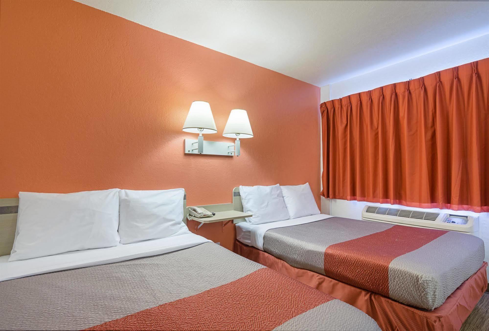 Home 6 Motel Τοπέκα Εξωτερικό φωτογραφία